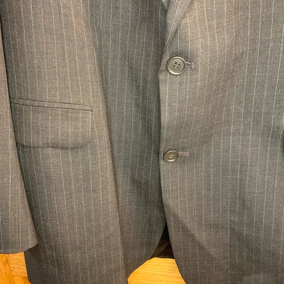 OAKTON LTD VINTAGE PINSTRIPE BLAZER Charcoal Gray 100% Wool Size 48XT Two Button - Picture 10 of 10